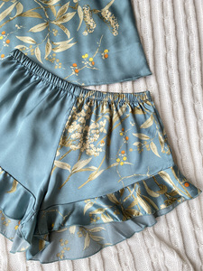 Pijamas de Lujo al por Mayor para Mujer, Tallas Grandes, Suaves y Sexys, Conjunto de Pijama con Cuello <span class=keywords><strong>en</strong></span> V y Pantalones con Estampado de Corazones, Ropa de Dormir para <span class=keywords><strong>el</strong></span> Hogar - Product Image 6