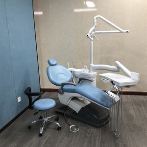 Poltrona Odontoiatrica Multifunzionale DC20 con Set Completo, Attrezzatura Dentistica Elettrica - Product Image 4