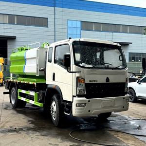 Camion de vidange des eaux usées Sinotruk Howo 8000L, nouveau camion compacteur d'exportation pour le nettoyage des boues - Product Image 1