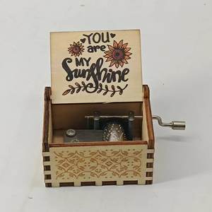 <span class=keywords><strong>Caja</strong></span> de música personalizada de fábrica You Are My Sunshine to My Daughter Gift Regalos de reunión familiar - Product Image 4