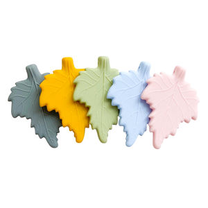 Nuevo Colgante de Hoja de Arce de Silicona Suave, Collar Sensorial Masticable con Cadena de Cuerda, Colgante para Autismo y Dentición, Seguro para las Necesidades de Masticación de los Niños - Product Image 5