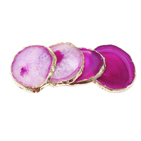 Quartz rose caboteur tranche d'agate avec tasse à café en or pour la décoration intérieure