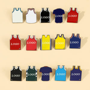 थोक खेल बास्केटबॉल जर्सी धातु पिन पेशेवर कस्टम कार्टून स्टार कपड़े ब्रोच नरम तामचीनी पिन - Product Image 1