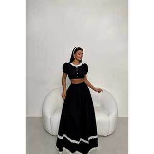 Traje Formal Negro con Decoración de Botones y Falda - Product Image 3