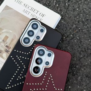 Étui de téléphone anti-chute Meracly en cuir rétro à motif étoile pentagramme et clous Willow, compatible avec <span class=keywords><strong>Samsung</strong></span> Galaxy S26/25/24 Ultra - Product Image 2