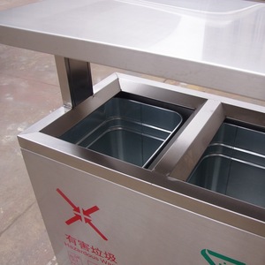 Bote de Basura Rectangular de Acero Inoxidable con Cuatro Compartimentos, Contenedor de Reciclaje para Interiores y Exteriores, Grosor de 1.0 mm - Product Image 3