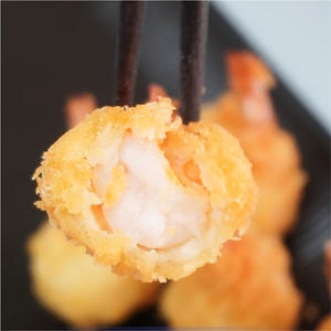 แผ่นฟริตเตอร์กุ้งอิกาฟทอดกรอบและลูกชิ้นปลาชุบแป้งทอดพร้อมทอด - Product Image 2