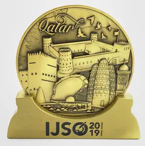 Quality OEM factory offers newly designed manufacturer metal medal trophies Brass Zinc alloy