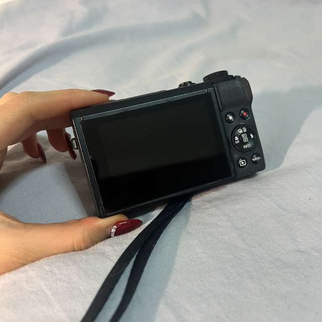 Cannon 4K Camera Powers Shots G7 X Mark III 20.1 MP Used Digital Camera