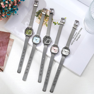 Montres de niche pour étudiantes, style minimaliste, look preppy, style rétro, style Hong Kong, Instagram - Product Image 4