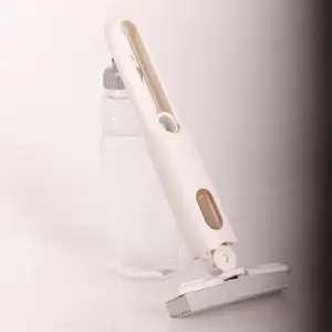 ポータブルミニホームカークリーニングモップ新しいポータブルミニスクイーズ可能なデスククリーナープラスチックガラススポンジ家庭用クリーニングツール
