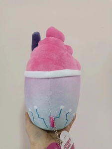 Jouet en peluche adorable de tasse de promotion de boulangerie personnalisé en forme de gâteau de poupées de <span class=keywords><strong>série</strong></span> gommeuse personnalisées pour jouets d'animaux en peluche de lait de crème glacée - Product Image 3