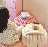 Petit tabouret de style crème moderne pour la maison Pouf assis carré Entrée basse pour changer de chaussures Salon Rangement du canapé Hôtel Appartement