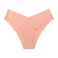 Ropa interior triangular en forma de V de talla grande de una pieza de cintura baja de seda de hielo sin rastro de encaje ondulado para mujer