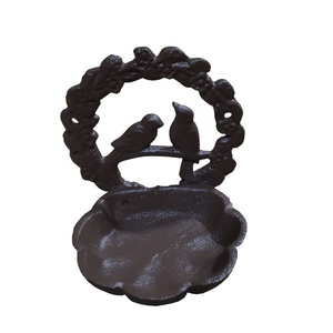 Soporte Colgante <span class=keywords><strong>de</strong></span> Hierro Fundido <span class=keywords><strong>para</strong></span> Exteriores con Comedero <span class=keywords><strong>para</strong></span> <span class=keywords><strong>Pájaros</strong></span>, Baño <span class=keywords><strong>para</strong></span> <span class=keywords><strong>Pájaros</strong></span> Decorativo <span class=keywords><strong>de</strong></span> Pared <span class=keywords><strong>para</strong></span> <span class=keywords><strong>Jardín</strong></span> - Product Image 5