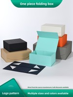 Caja de Regalo Magnética Plegable Tipo Libro con Papel Especial con Relieve, Disponible en Varios Tamaños