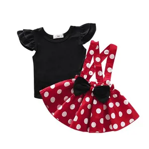 Летняя одежда для девочек, детская одежда, Милая Черная футболка с рукавом-летучая мышь и юбка на бретелях в красный горошек, комплект для маленьких девочек
