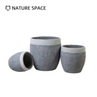 Pot Tanaman Taman Ramah Lingkungan Berkualitas Tinggi dari Fiberglass, Vas Batu Abu-Abu Tua Besar Dekoratif, Lapisan Powder Coating, Pilihan Gantung