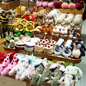 Nouvelle collection de peluches amusantes Jellycatt britanniques, ours de Barcelone, dragon matcha, jouets en coton PP, cadeau d'anniversaire confortable - Product Image 1