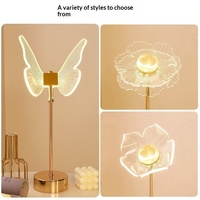 Lampe de table LED USB en acrylique et métal, style papillon, moderne, minimaliste, luxe léger, lumière d'ambiance nocturne pour chambre à coucher, chambre de filles