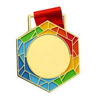 Taille personnalisée Forme Ronde Acrylique Métal Inoxydable Cuivre Bois Nom Sport Or Argent Graver Trophée Plaque Médaille Pièce Badges