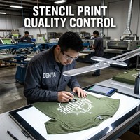T-shirt graphique surdimensionné en coton 100% 250 GSM pour homme, personnalisable OEM, style streetwear sud-londinien, coupe carrée olive, MOQ50