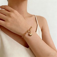 Bracelet minimaliste avec pendentif cœur, chaîne épaisse à maillons, fermoir OT, en acier inoxydable, bijoux de poignet TGSL5810