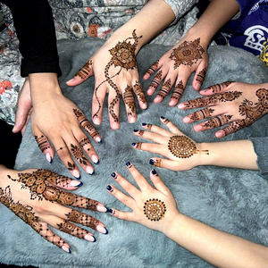 Stencil per Tatuaggio all'Henné Indiano con Motivo Rosa in Fiore, Modello Temporaneo per Arte Corporea su Mani, Piedi e Corpo - Product Image 3