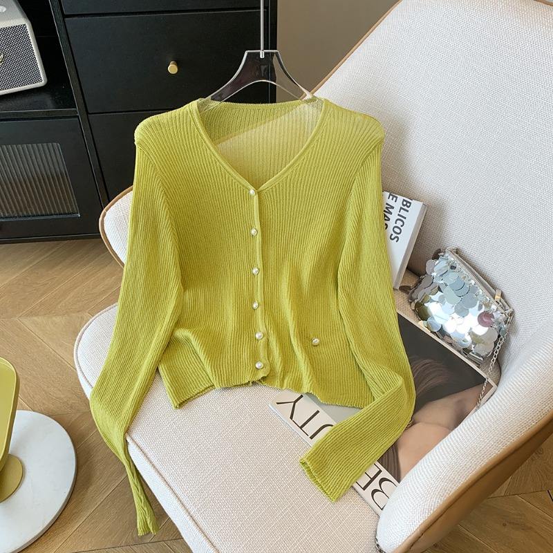 สีเขียว