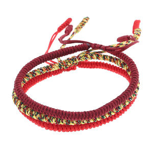 男性と女性のための手作りの調節可能な結び目赤いロープラッキーブレスレット編組マクラメ仏教チベットブレスレット - Product Image 2