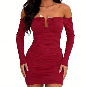 เดรสสั้นรัดรูปแขนยาวเปิดไหล่สำหรับผู้หญิง แต่งระบาย คอรูปตัวยู เหมาะสำหรับงานปาร์ตี้ แฟชั่น - Product Image 4