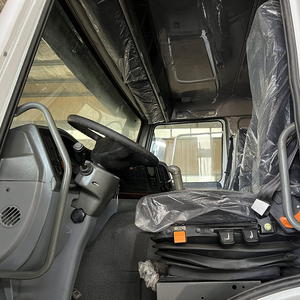 รถบรรทุก<span class=keywords><strong>น้ำ</strong></span>เคลื่อนที่ Sinotruk HOWO 20 ลูกบาศก์เมตร พร้อมถังเก็บ<span class=keywords><strong>น้ำ</strong></span>สำหรับบรรทุก<span class=keywords><strong>น้ำ</strong></span>ดื่ม - Product Image 6