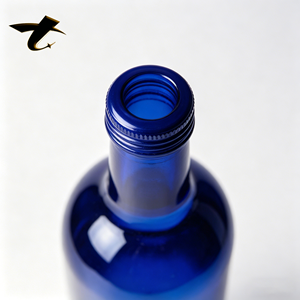 Botellas Redondas <span class=keywords><strong>de</strong></span> Vidrio <span class=keywords><strong>Azul</strong></span> <span class=keywords><strong>de</strong></span> 500 ml <span class=keywords><strong>de</strong></span> Alta Calidad para <span class=keywords><strong>Tequila</strong></span> y Ron con Impresión <span class=keywords><strong>de</strong></span> Serigrafía y Embalaje en Cartón - Product Image 3