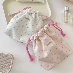 Bolsa de Almacenamiento Portátil con Diseño Floral a Prueba de Polvo - Product Image 3