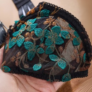 Nouvel ensemble de lingerie de luxe 2026 sexy en dentelle brodée, ajusté et respirant - Product Image 2