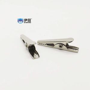 Pinza Metálica Pequeña Tipo Cocodrilo para Conexión de Batería - Product Image 3