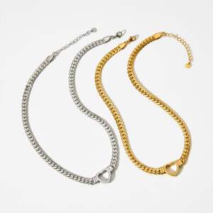 Collar de Joyería de Oro Antideslustre Hyperbole, Cadena de Acero Inoxidable con Corazón de 24k Estilo Dubai para Mujeres, Hombres y Niñas - Product Image 1