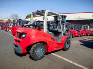 China Heli 2,5 Toneladas 5 6 7 Ton 8,5 T 8500kg Triplex Mast y Side Shifter Carretilla elevadora LPG con motor japonés - Product Image 3