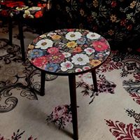 Meja Kopi Bundar Berbahan Kayu Solid dengan Motif Cetak, Cocok untuk Dekorasi di Ruang Tamu atau Kantor