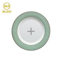 Service de vaisselle de luxe à bordure en or de Dubaï, assiette en céramique à os fin, finition vert clair pour dessert, dîner, hôtel, restaurant 5 étoiles