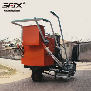 Machine de marquage routier thermoplastique compacte avec pompe intégrée - Product Image 3