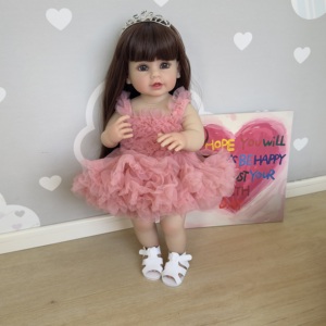 Poupée bébé réaliste en silicone souple de 55 cm, corps entier, avec robe rose, pour fille - Product Image 1