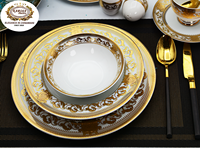 Service de table en porcelaine royale de 98 pièces, vente chaude, vaisselle moderne de luxe, décoration en or en relief, vaisselle en porcelaine osseuse
