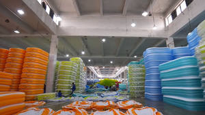 <span class=keywords><strong>Intex</strong></span> 57135 Play Centre Fun Enfants Enfants Fête Toboggans Gonflables Extérieur Arrière-Cour <span class=keywords><strong>Air</strong></span> Blow up Toboggan <span class=keywords><strong>Gonflable</strong></span> avec Piscine - Product Image 6