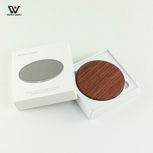 2025 nouvelle charge rapide 10W Portable bois bambou chargeur <span class=keywords><strong>sans</strong></span> <span class=keywords><strong>fil</strong></span> téléphone portable chargeur pour <span class=keywords><strong>iPhone</strong></span> <span class=keywords><strong>11</strong></span> - Product Image 6