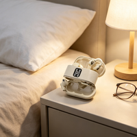 Écouteurs sans fil confortables à clipser et semi-intra-auriculaires pour couple (deux paires) avec affichage de la batterie et design texturé en cuir