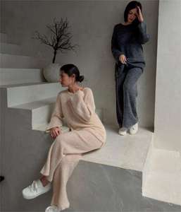 ชุดลำลองผู้หญิงแบบสั่งทำจากผู้ผลิตปี 2026 ทำจากผ้าถักผสมขนอัลปาก้า ผ้าฝ้าย และขนโมแฮร์เนื้อนุ่ม ชุดเสื้อสเวตเตอร์โอเวอร์ไซส์พร้อมกางเกงขาบาน - Product Image 4