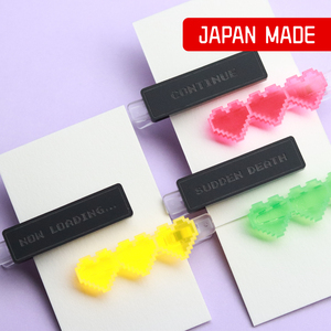 Pince à cheveux rétro en acrylique HP Heart, motif pixelisé, message de commande, style Pixel Life, design éclatant, cadeau personnalisé, fabriqué au Japon, OEM ODM - Product Image 1