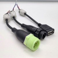 Câble d'extension USB avec connecteur mâle-femelle 4 broches vert étanche IP67 et presse-étoupe PG7 pour onduleur solaire