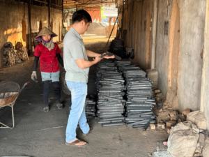 Carbón Vegetal Premium de Aserrín de Vietnam, Carbón para Barbacoa de Larga Duración y Sin Humo para Uso en Exteriores, Camping y Restaurantes - Product Image 3